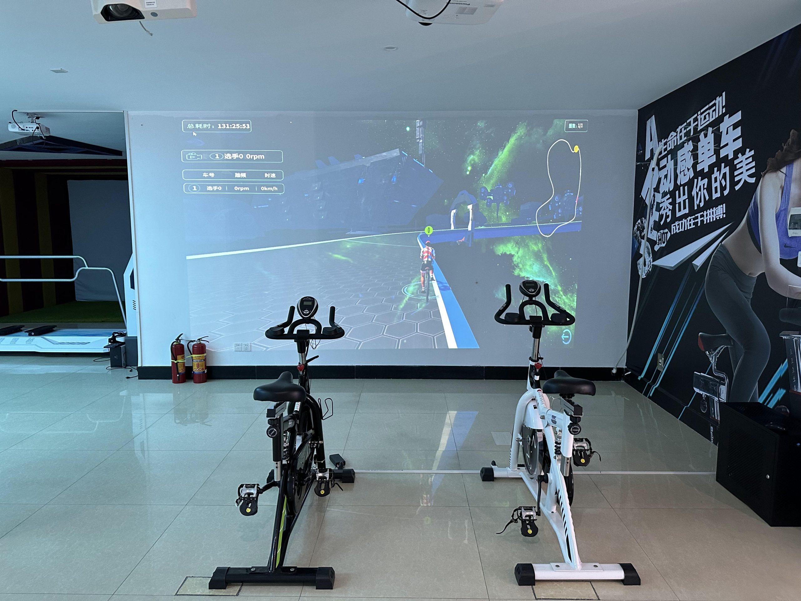 Best Interactive Projection Bicycle Made In China2. The powerful courseware production function helps coaches to import music materials and corresponding live-action videos to quickly generate personalized courseware. 3. The intuitive speed display enables the coach to pay attention to the exercise situation of each student at any time, so as to guide the students to achieve better exercise effect! 4. The leaderboard is displayed in real time after the ride, and the exercise data is sent to the mobile phone synchronously.
