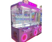 Sweet-Post-Two-Players-Claw-Crane-Vending-Machine